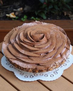 savor the classic flavor of a traditional key lime pie at Mia's Bakery.