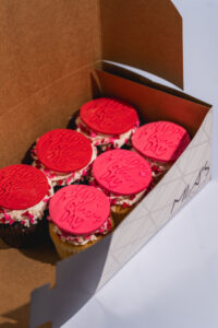 Happy mothers day cupcakes 6-pack from Mia's Bakery